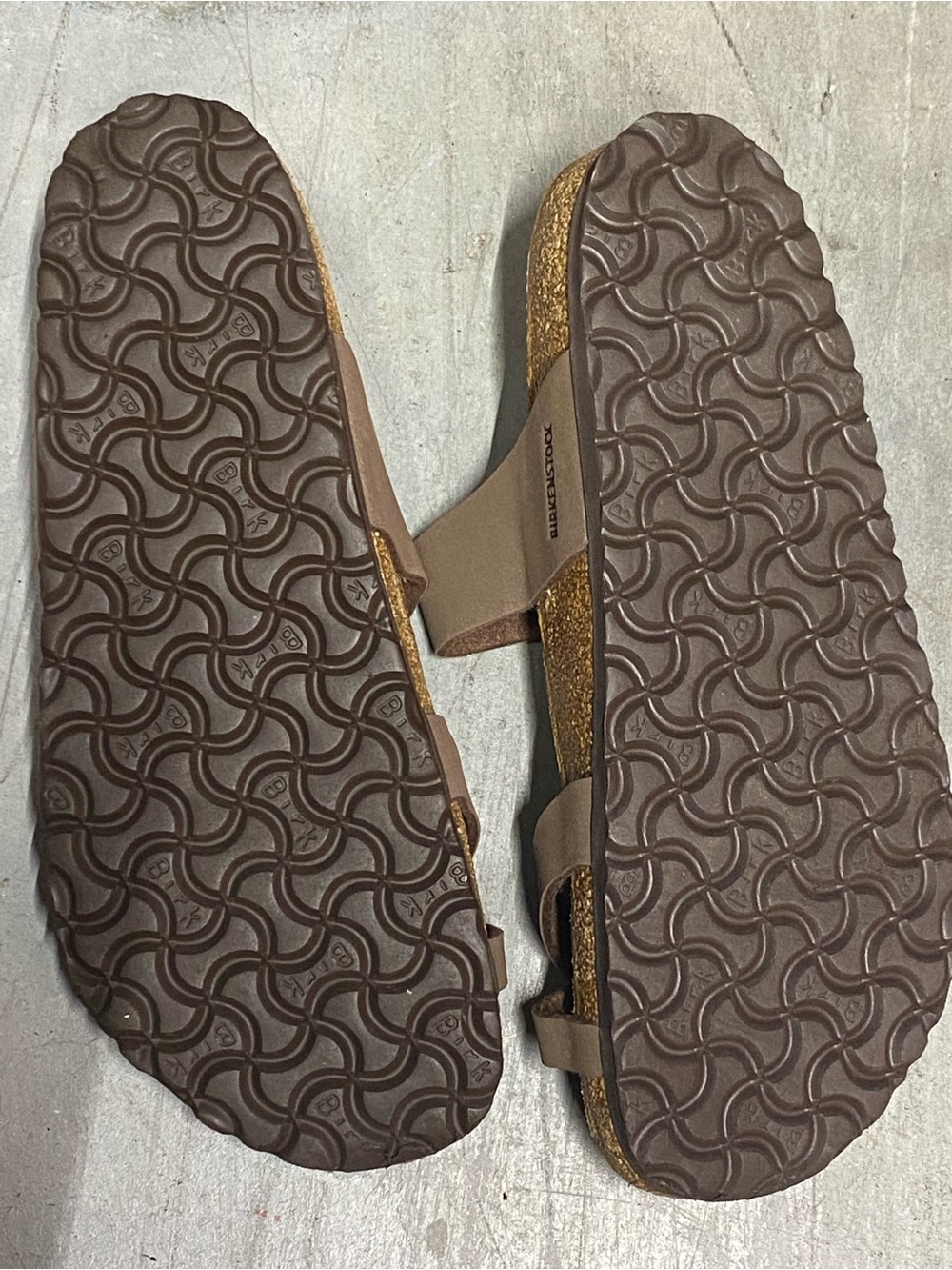 NWOB Birkenstock Mayari Sandal - Women's - Picture 7 of 8
